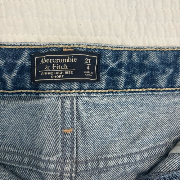 Abercrombie and Fitch Jean shorts High Rise - Picture 2 of 3